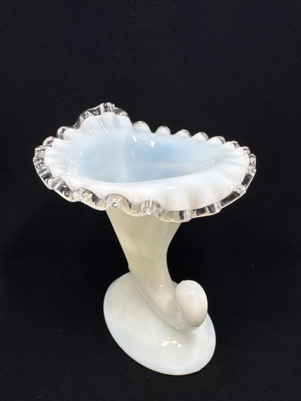 Vtg Fenton Silver Crest Milk Glass Cornucopia Ruffled Candle Holder 6.5'' Tall